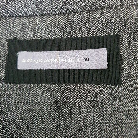Anthea Crawford 2 Piece Suit Blazer and Pants Size 10 - Picture 2 of 11